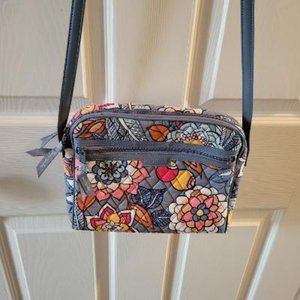 Vera Bradley Trimmed Crossbody purse